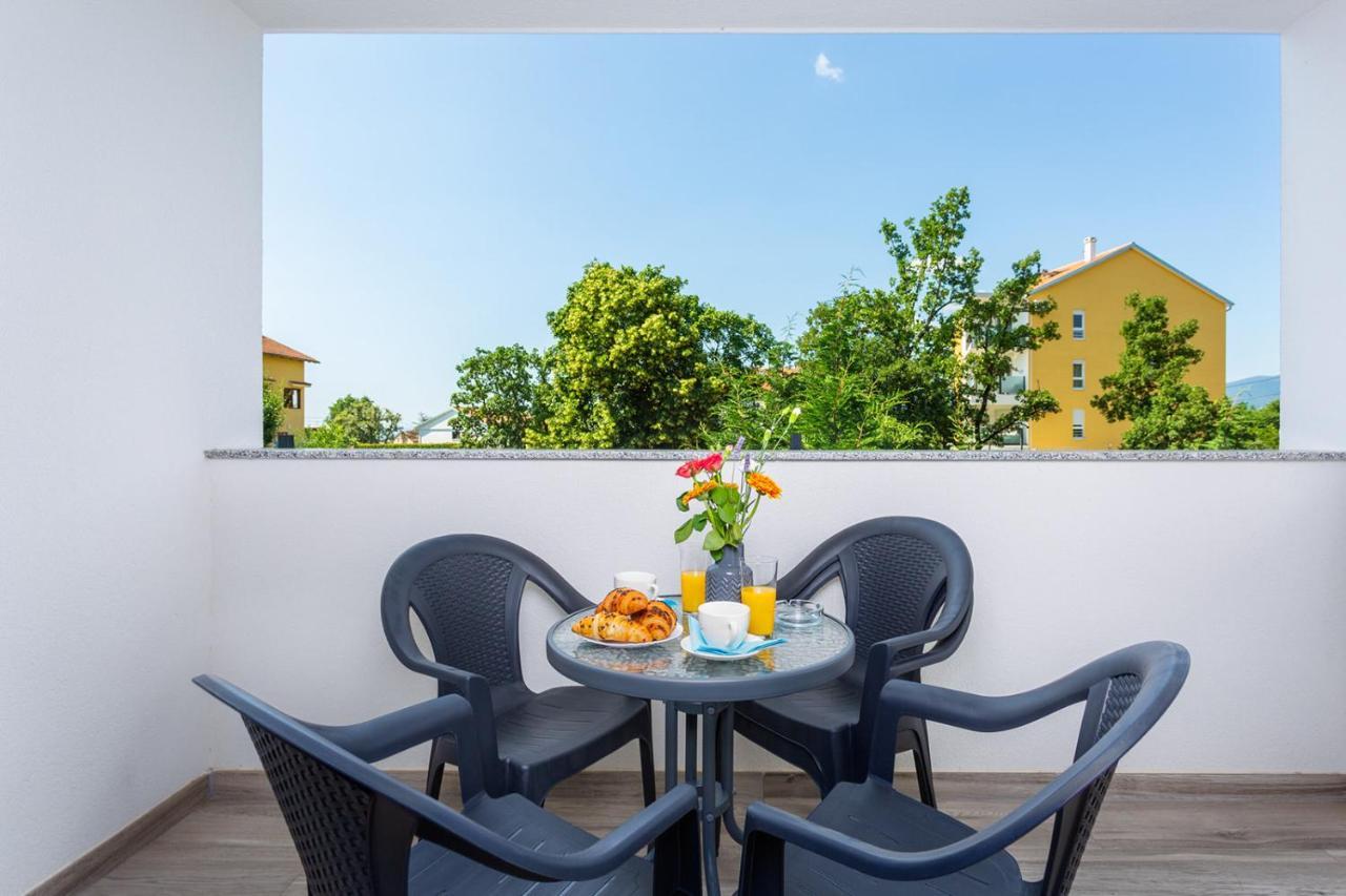 Kvarner Bay 4* - Apartments 1 & 3 Rijeka Exterior foto